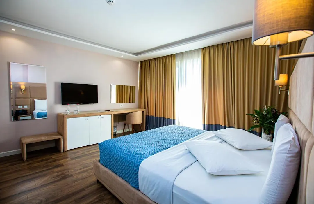 Royal G Hotel & Spa 4 Star-1