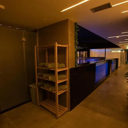 Royal G Hotel & Spa-3