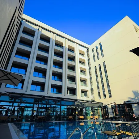 Royal G Hotel & Spa-3
